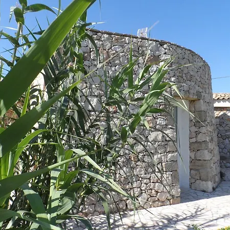 Pietraluna Villa